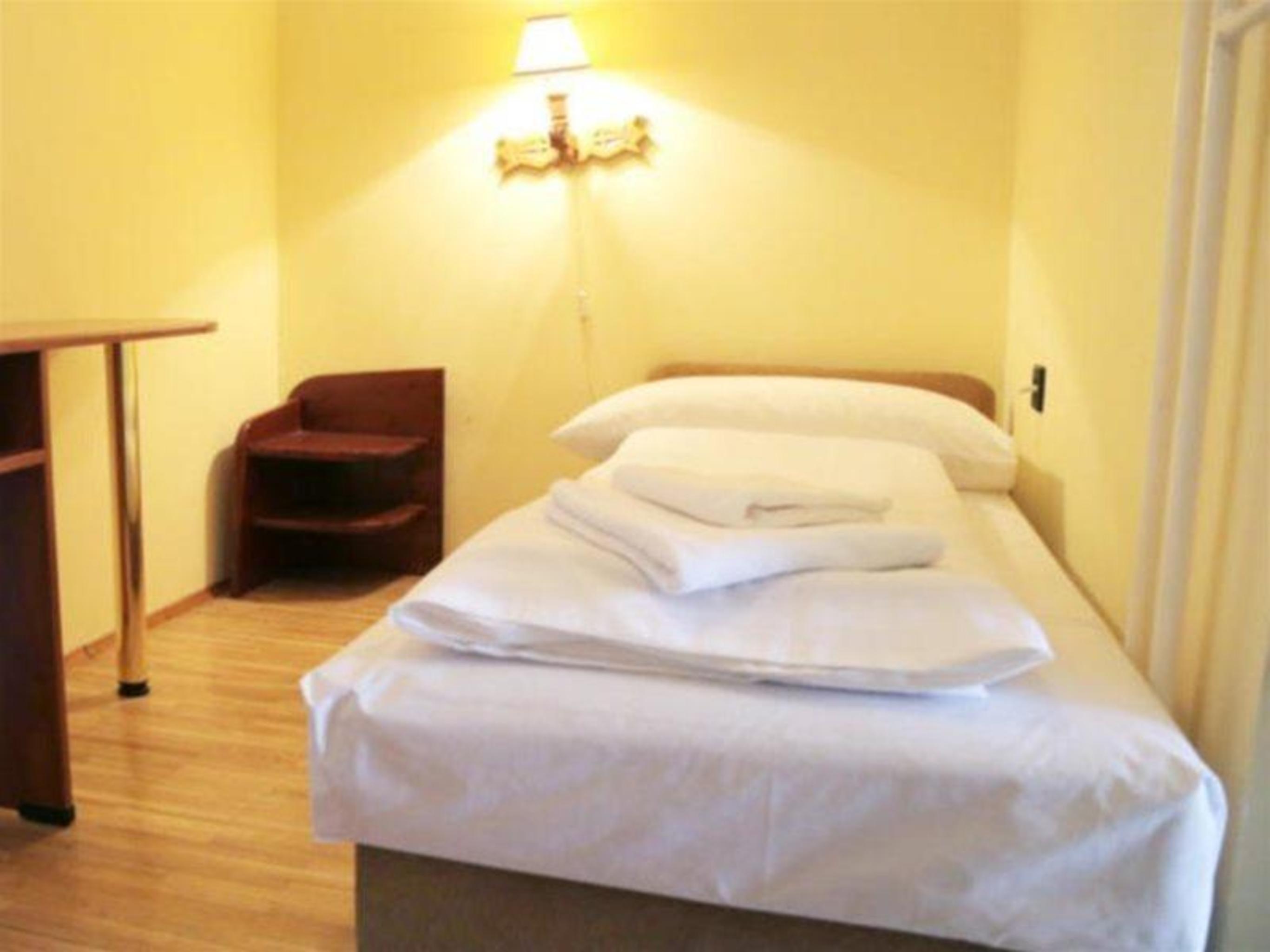 Hotel Bara Будапеща Екстериор снимка