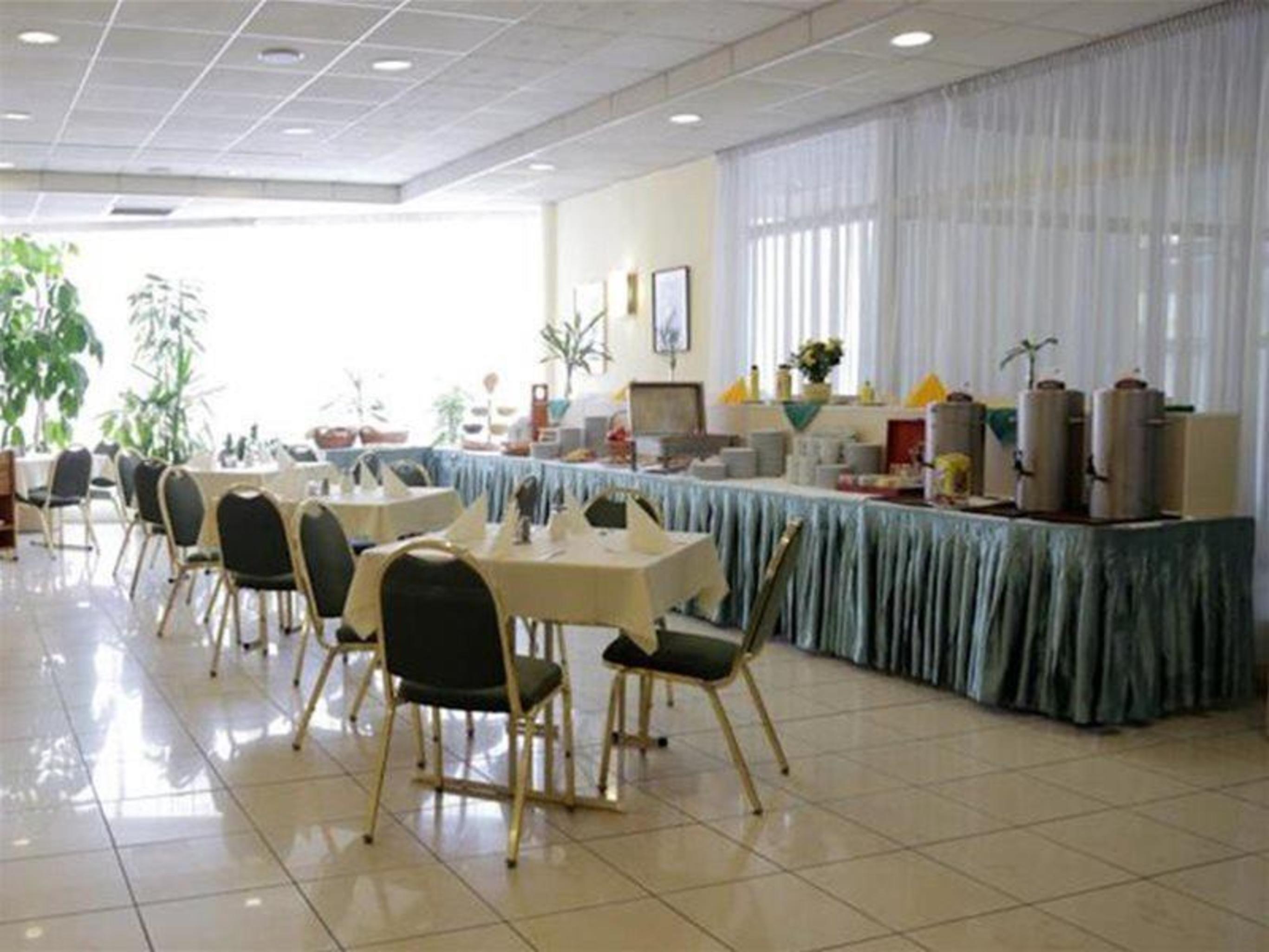 Hotel Bara Будапеща Екстериор снимка
