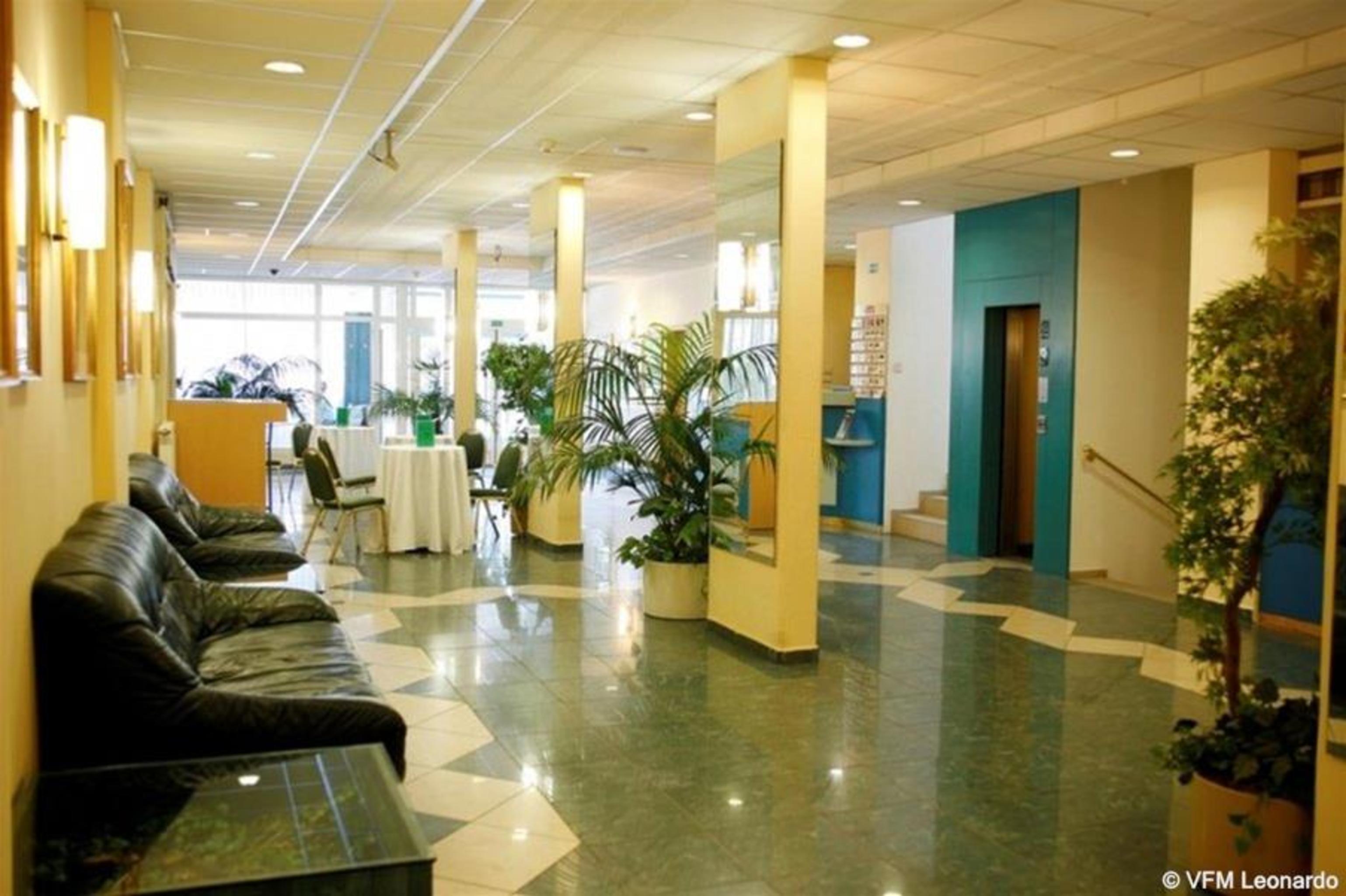 Hotel Bara Будапеща Екстериор снимка
