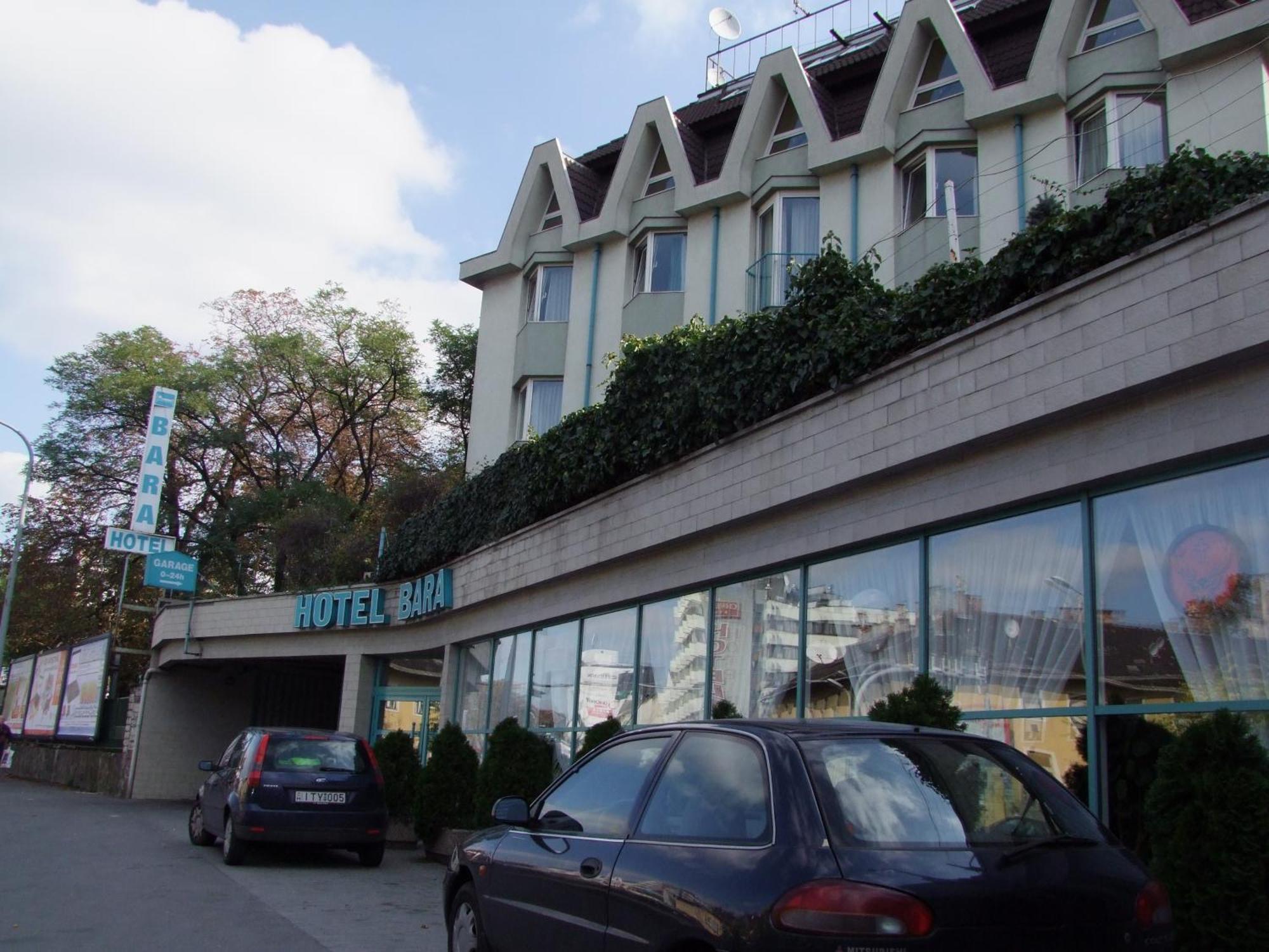 Hotel Bara Будапеща Екстериор снимка